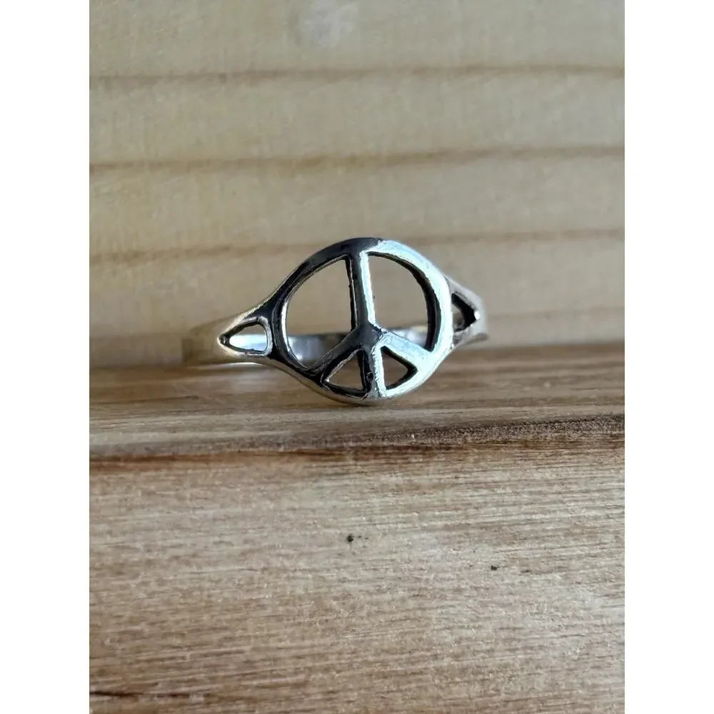 Boho 925 Sterling Silver Peace Sign Ring Band Size 6.5